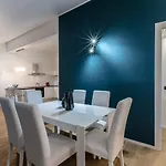 Easyhomes - Brera Luxury