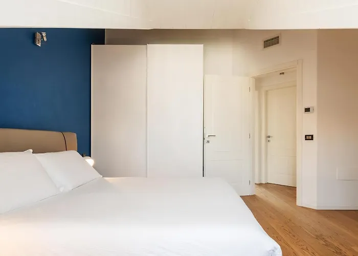 Easyhomes - Brera Luxury Apartament *