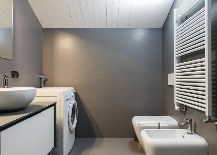 Easyhomes - Brera Luxury Apartament *
