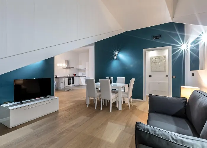Easyhomes - Brera Luxury Apartament *
