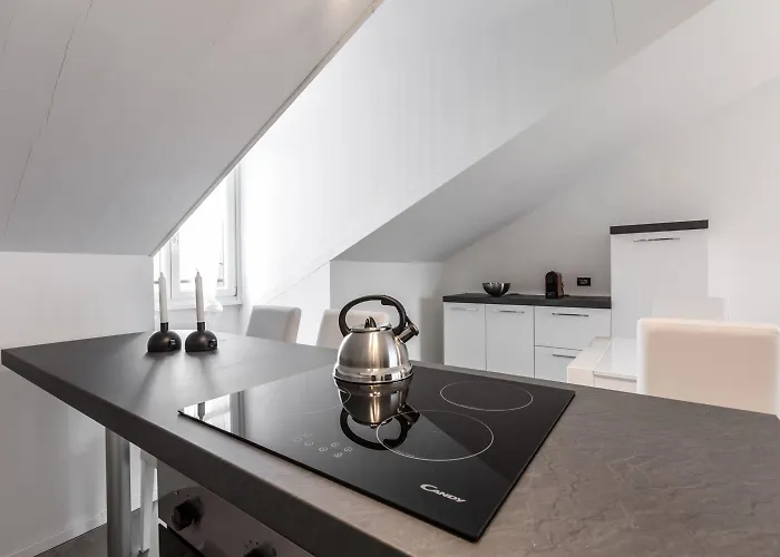 Easyhomes - Brera Luxury Apartament Mediolan