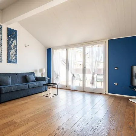 Διαμέρισμα Easyhomes - Brera Luxury *